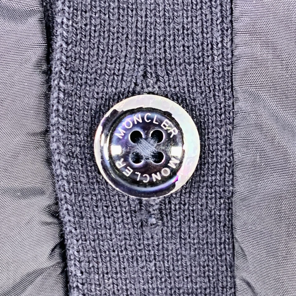 Cárdigan MONCLER Talla M Azul Marino Telas Mezcladas Algodón Cuello en V Foto 2 de 4