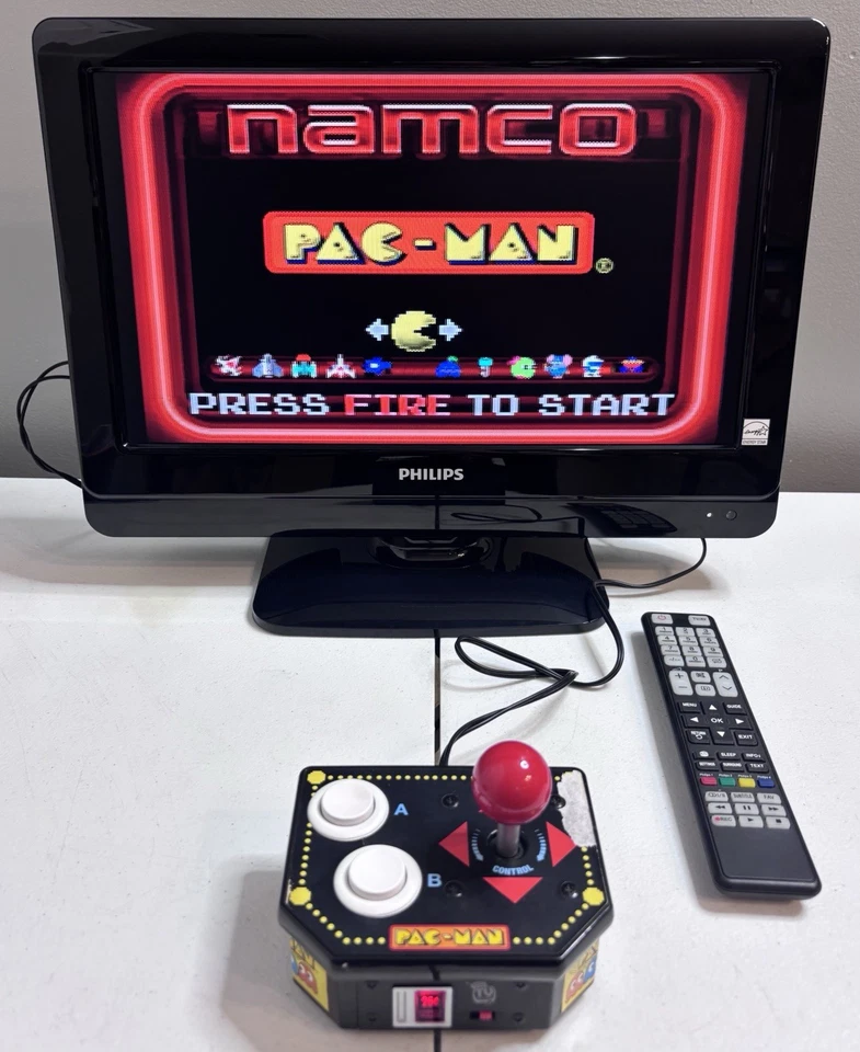 Philips 19PFL3504D/F7 19-Inch LCD HDTV Vintage Retro Gaming TV / Monitor - Image 3 of 4