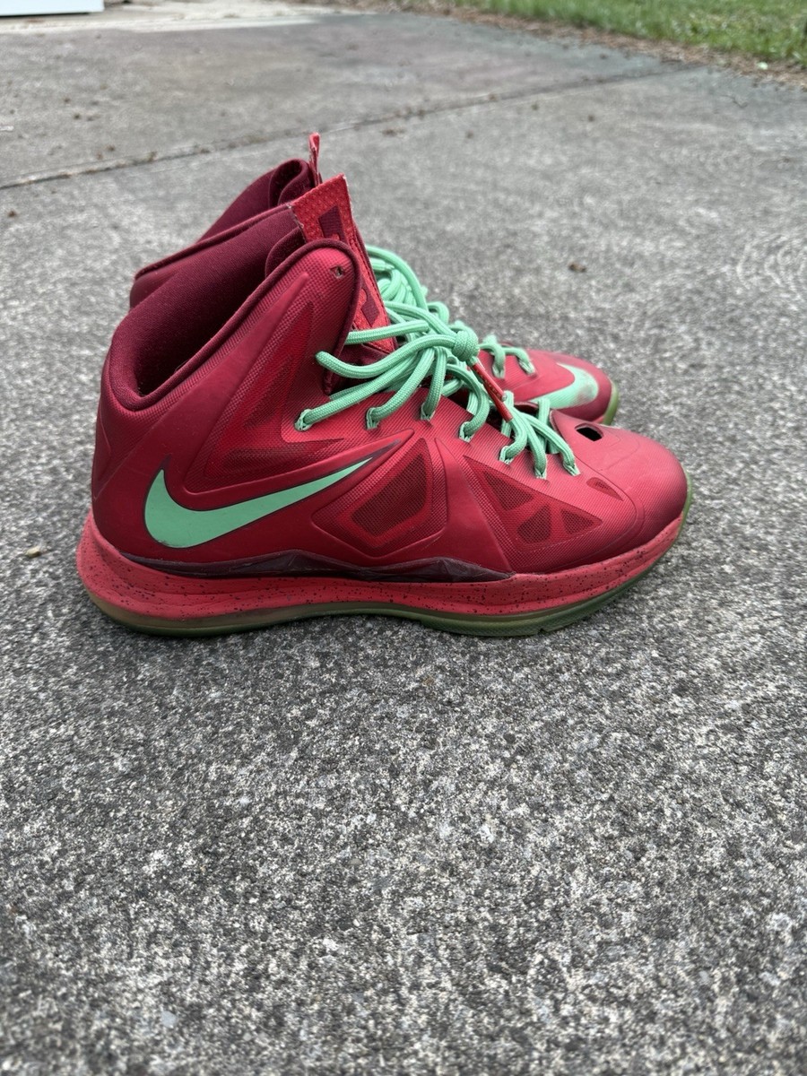 Lebron 10 Christmas edition (Size 10) View 3