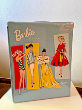Vintage 1961 Mattel Blue Vinyl Ponytail Barbie Storage Case, good condiition