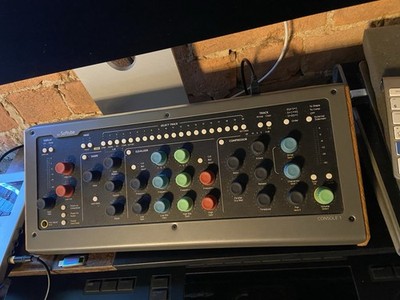 Softube Console 1 MKII + Wood Stand + Decksaver + Custom Knobs Bundle!