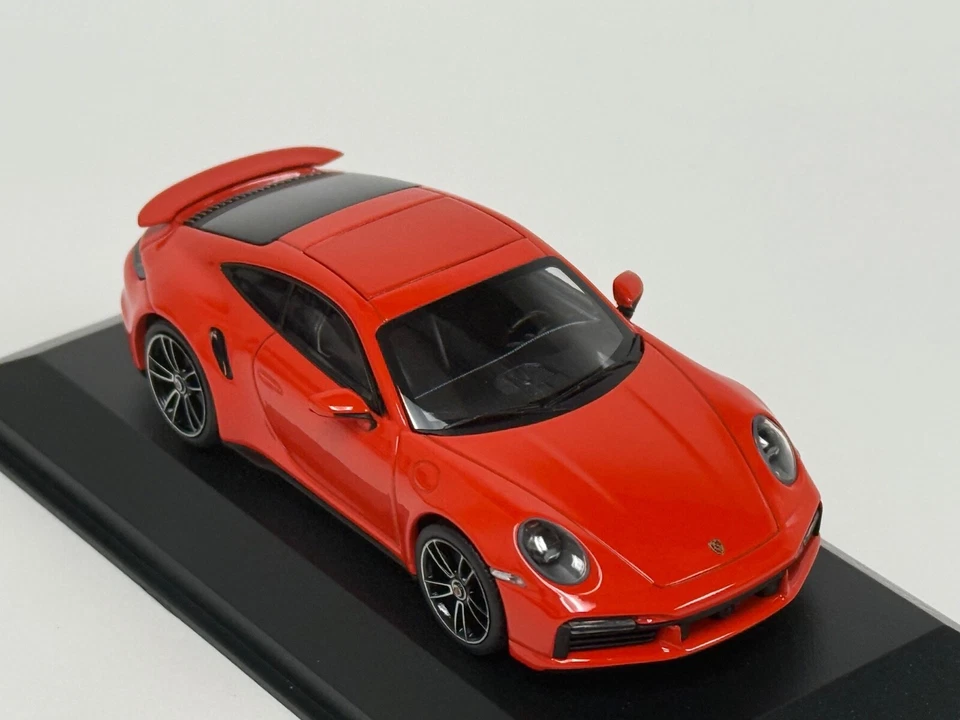 1/43 Minichamps Porsche 911 Turbo S de 2020 en naranja lava 410 069476 BK135 Foto 4 de 4