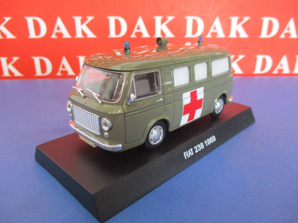 Die cast 1/43 Modellino Furgone Police Polizia Fiat 238 1969 Ambulanza Ambulance - Immagine 2 di 3