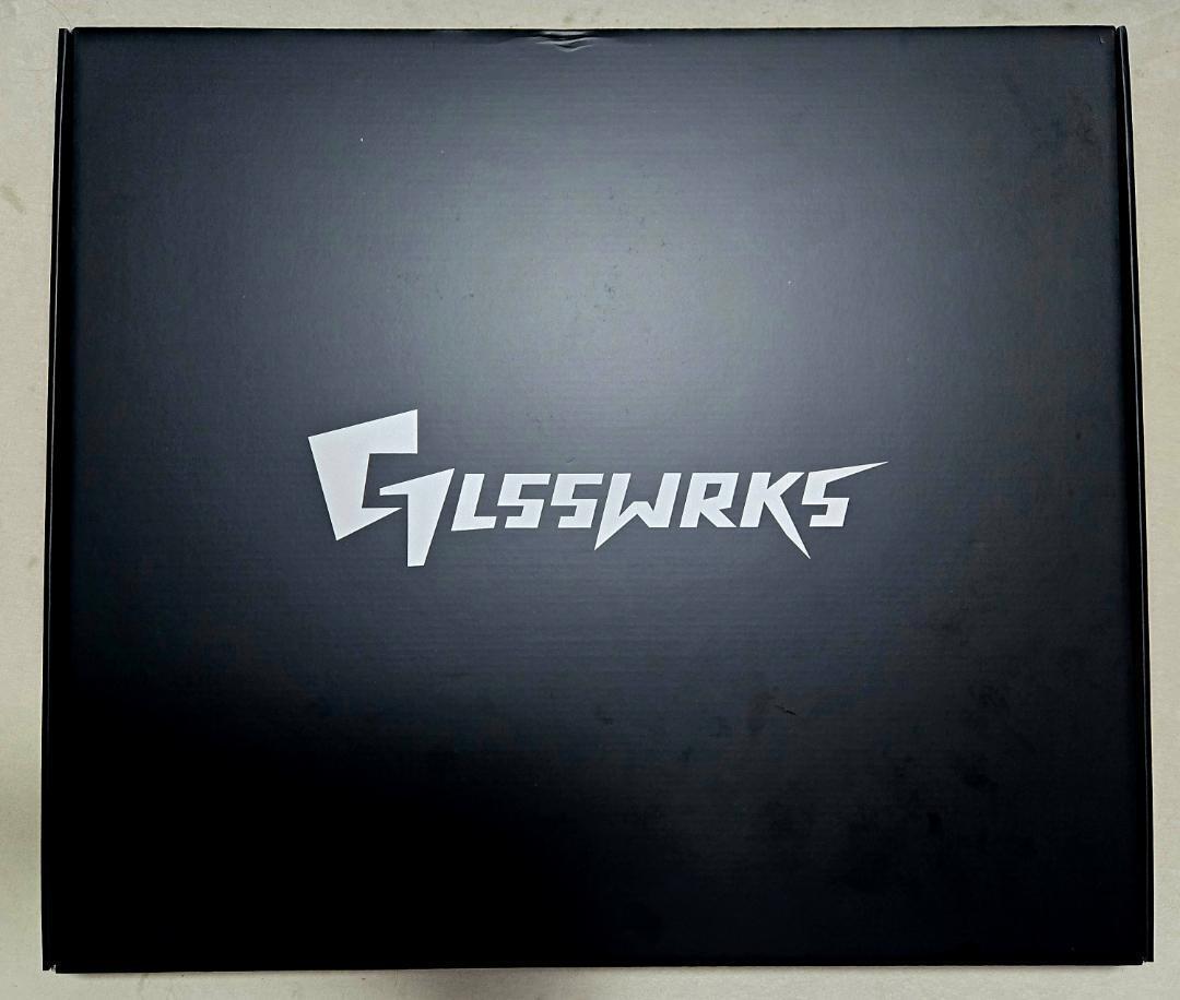 GLSSWRKS DARK KAZEMI Premium Glass Mousepad Dark 490x420mm GLSSWRKS DARK KAZEMI Premium Glass Mousepad Dark 490x420mm