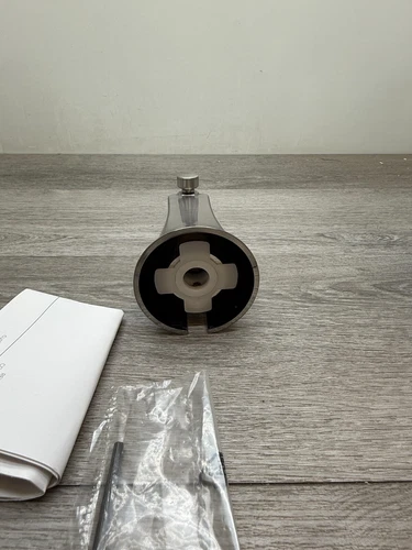 Signature Hardware SHTS98ZBN Pendleton 5-3/4" Integrated Diverter Tub Spout READ - Picture 3 of 5