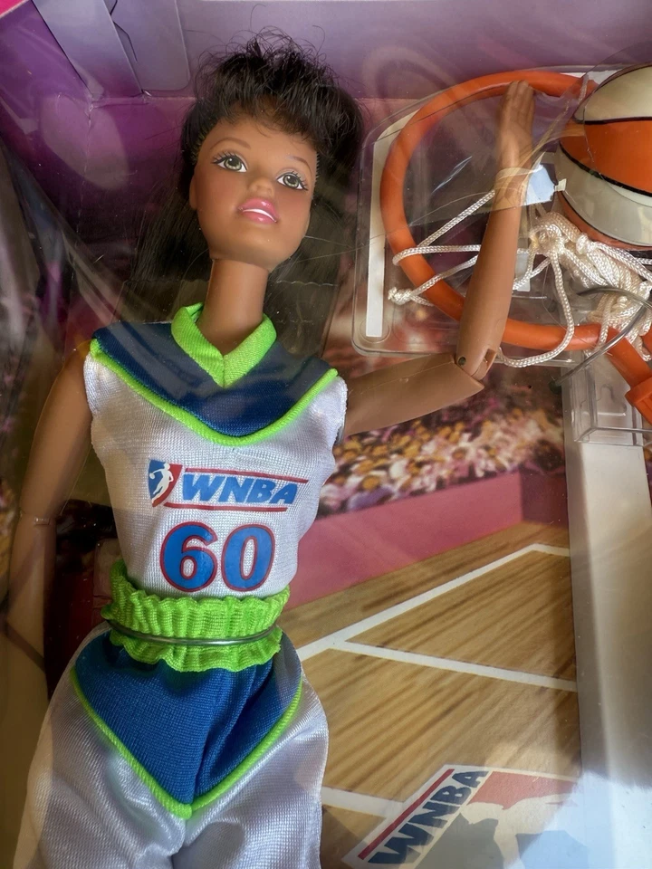 LOOK MATTEL 20350 WNBA TERESA FRIEND OF BARBIE BASKETBALL DOLL NIB - Image 4 of 4