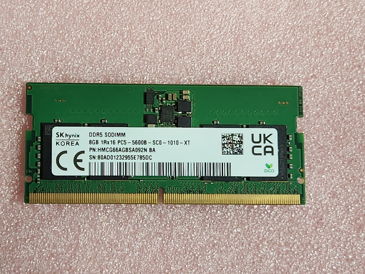 メモリー SK Hynix 8GB 1Rx16 PC5-5600B-UC0-1010 XT SK Hynix 8GB DDR5 5600MHz PC5-5600B 262-Pins 1RX16 Laptop SODIMM