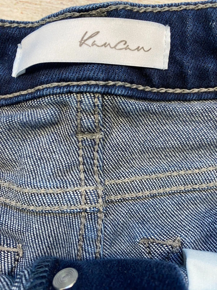 Pantalones cortos de mezclilla KanCan Estilo Los Angeles para mujer talla mediana 26 en cintura Foto 4 de 4