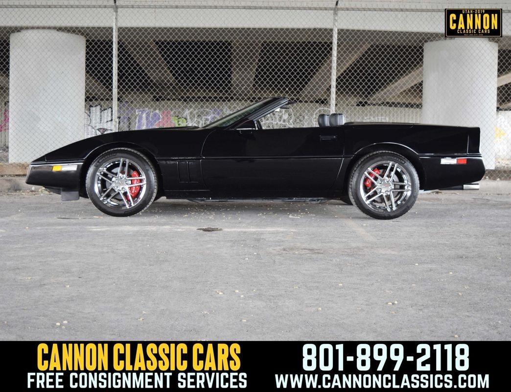 1990 Black Chevrolet Corvette   | C4 Corvette Photo 3