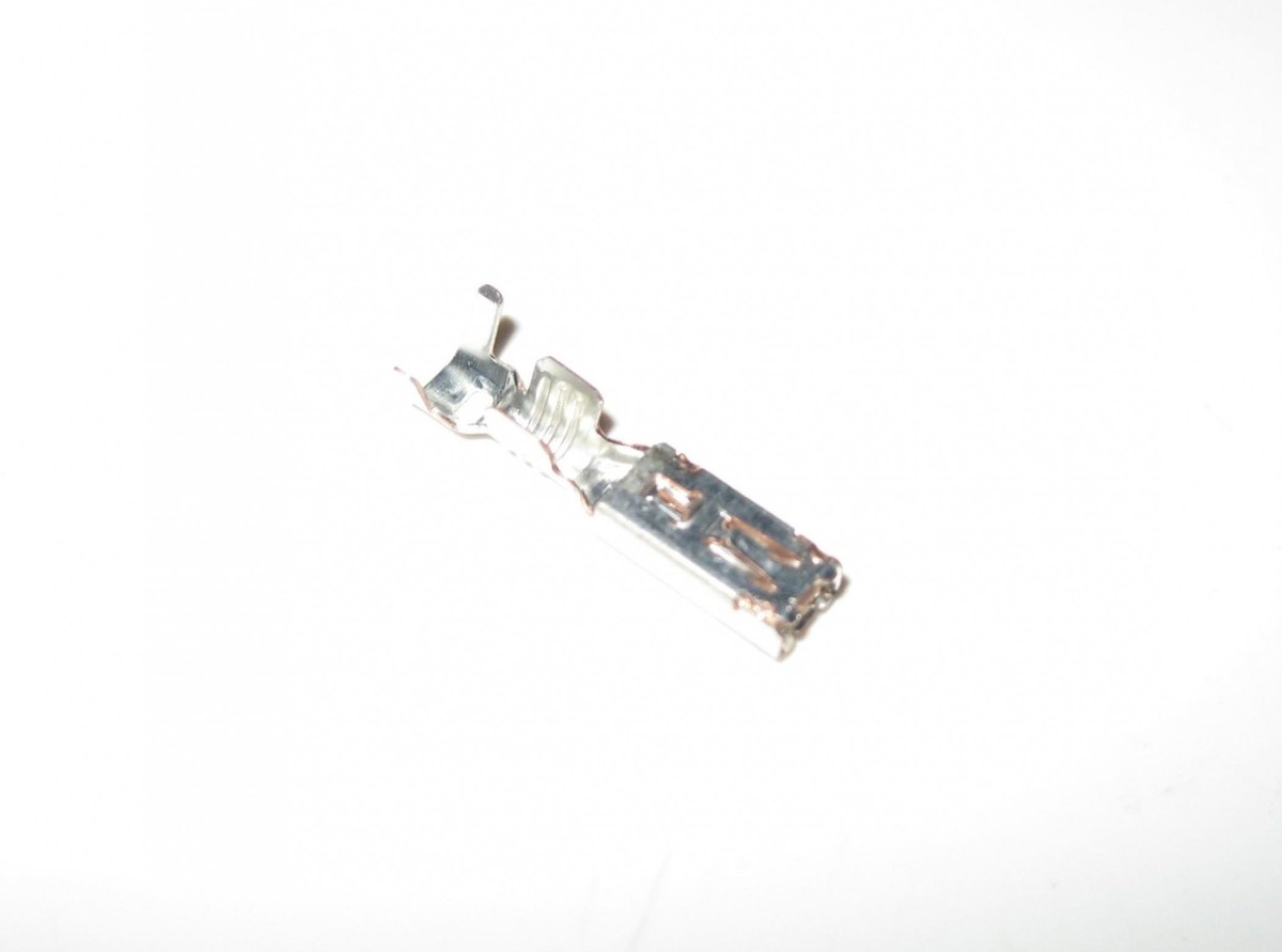 Mercedes Wiring Connector Plug Terminal Contact Pin