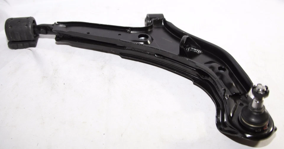 Черные нижние рычаги управления для переднего правостороннего пассажира для Nissan Altima 1998-2001 годов выпуска - Изображение 3 из 4