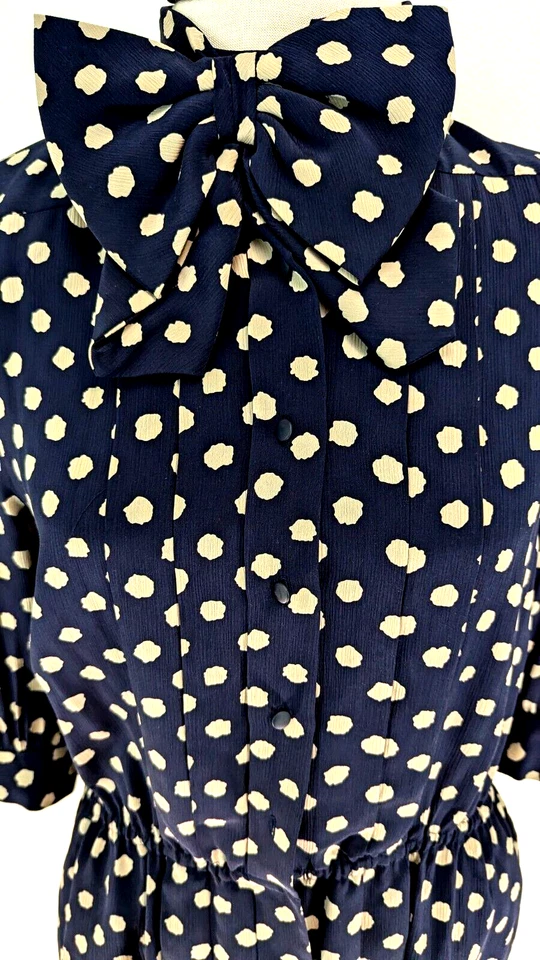 Vtg NINA RICCI Paris Size 6 Silk Top Blouse Bow Navy Polka Dot HONG KONG ~ VEUC* - Image 4 of 4
