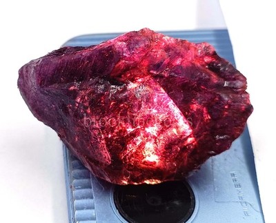 Dyed Natural Purple Amethyst Rough 213.0 Carat EGL Certified Loose Gemstone 5NSA