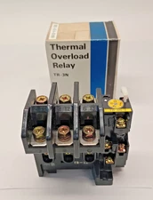 Fuji Electric 4NR2HW Thermal Overload Relay TR-3N/3 18-26A 600V AC