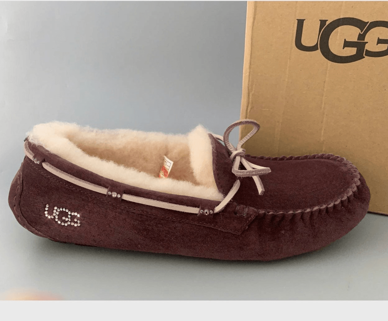Ugg Dakota Mocccasins slippers house shoes boots Port/brown see pics-image