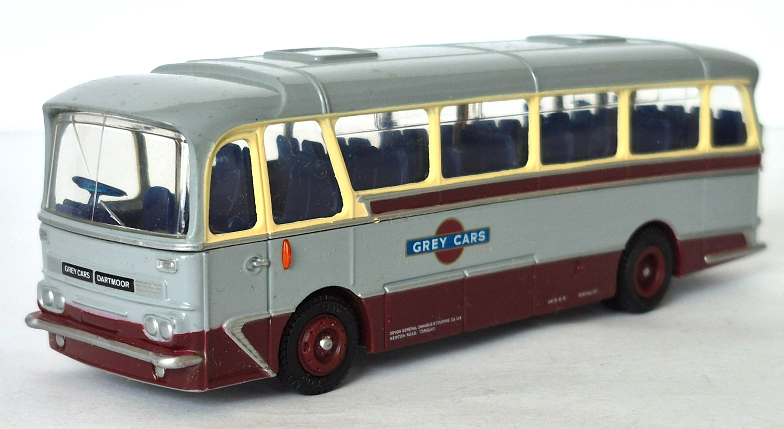 EFE 12302 Harrington Grenadier Coach - Grey Cars of Devon - Scale 1:76