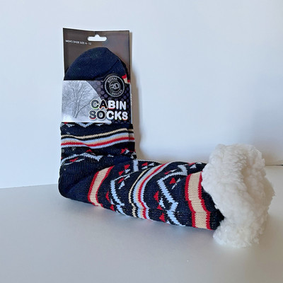 NEW Royal Deluxe Christmas Cabin Socks Men's Size 6-12