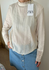 Gorgeous New Soft Cotton Long Sleeve Broderie Anglaise Style Blouse Zara medium
