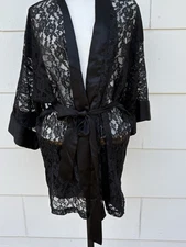 Victoria's Secret Very Sexy Black Lace Satin-Trim Short Robe One Size Gold Label