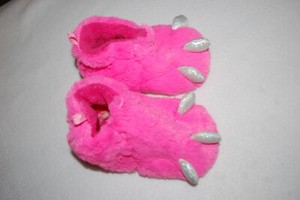 hot pink fuzzy slippers