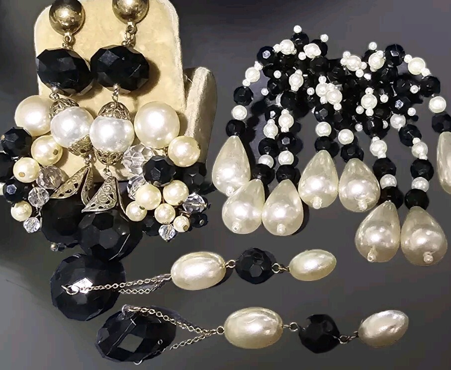 Black Faceted Bead Faux Pearl Dangle Chain Filigree Earrings