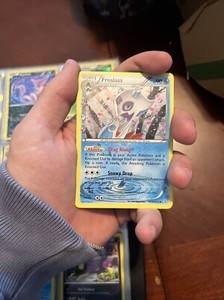 FROSLASS RC8/RC32 Holo Generations Pokemon Card