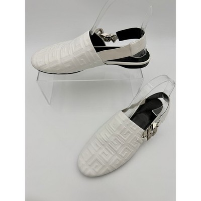 Givenchy Slingback Mules Flats White Leather Size 38.5 / 8 Logo Embossed Chain