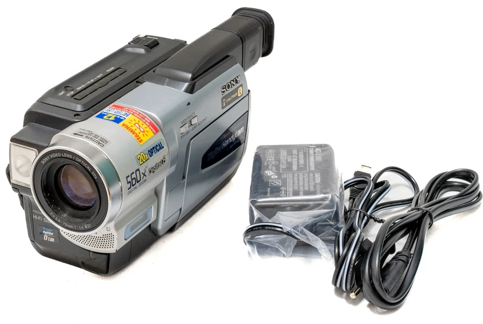 Camescope Sony Handycam Vision DCR-TRV130E PAL Digital8 Video Camera - Photo 2/4