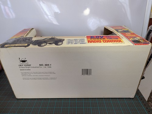 New Bright RC Sport Truck 1:16 Chevy S-10 No 369-1 VTG Full Function RC Truck - Picture 9 of 18