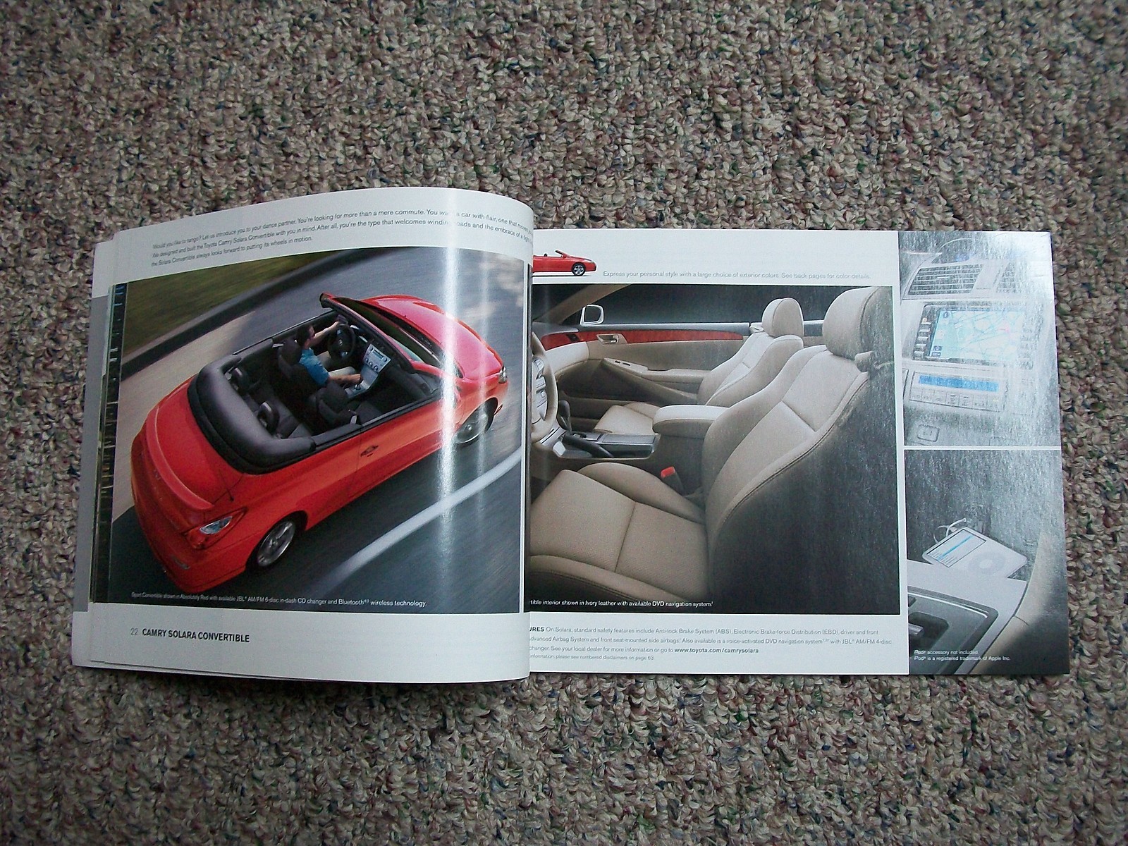 2009 TOYOTA DEALER SALES BROCHURE AVALON TUNDRA TACOMA CAMRY SOLARA SEQUOIA RAV4