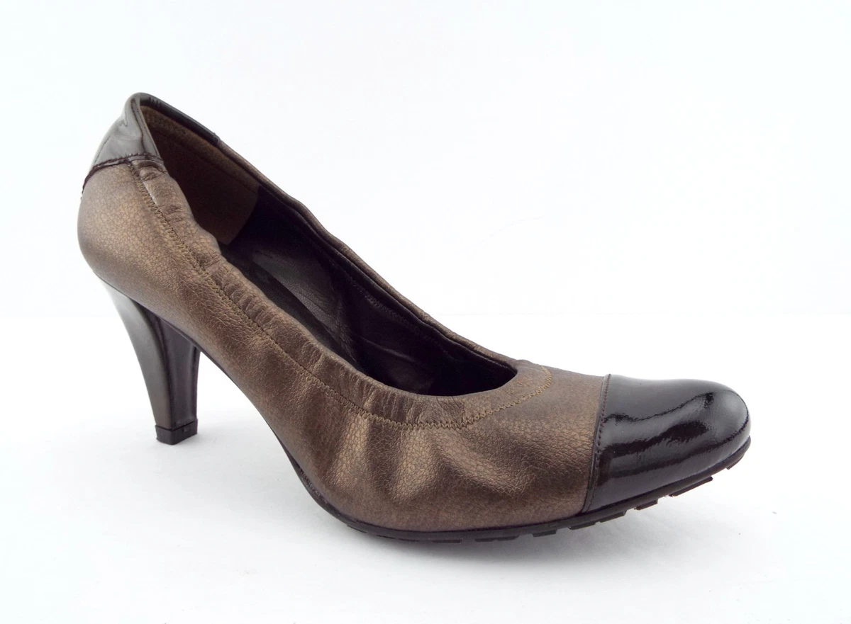 STUART WEITZMAN Size 6 Bronze Metallic Scrunchy Heels Cap Toe Pumps Shoes
