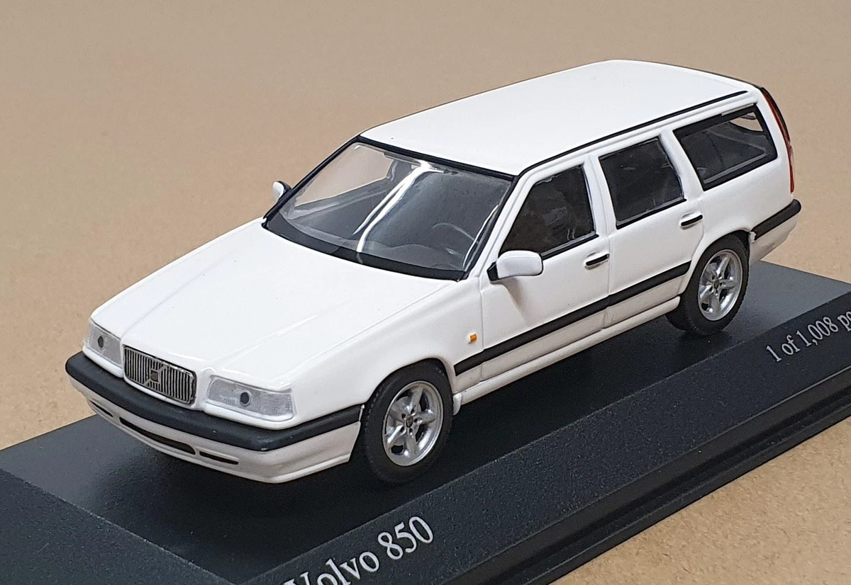 MINICHAMPS 1:43 Литая Игрушка Volvo - огромный выбор по лучшим