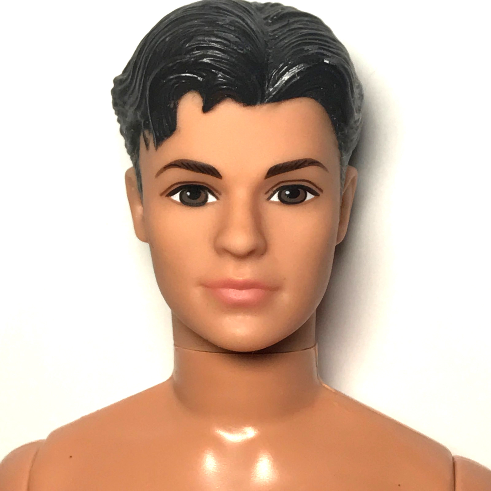 Nude 2008 Barbie Wedding Day Sparkle Groom Brown Hair Eyes Ken 2008 N8283 Doll