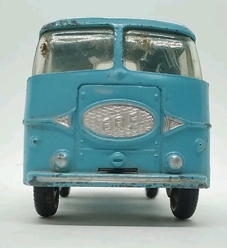 Corgi Toys E.R.F. Model 44G Blue & White w/2x Milk Churns No. 1487 Die-Cast - Picture 6 of 15