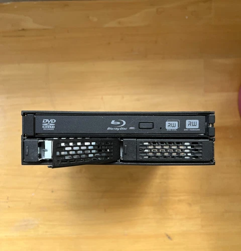 ICY DOCK Storage MB994IPO-3SB Backplane SATA HDD/SSD with internal BluRay DVD-RW