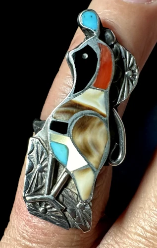 Vintage Native American Zuni Turquoise Inlay Silver Quail Ring. Size 7