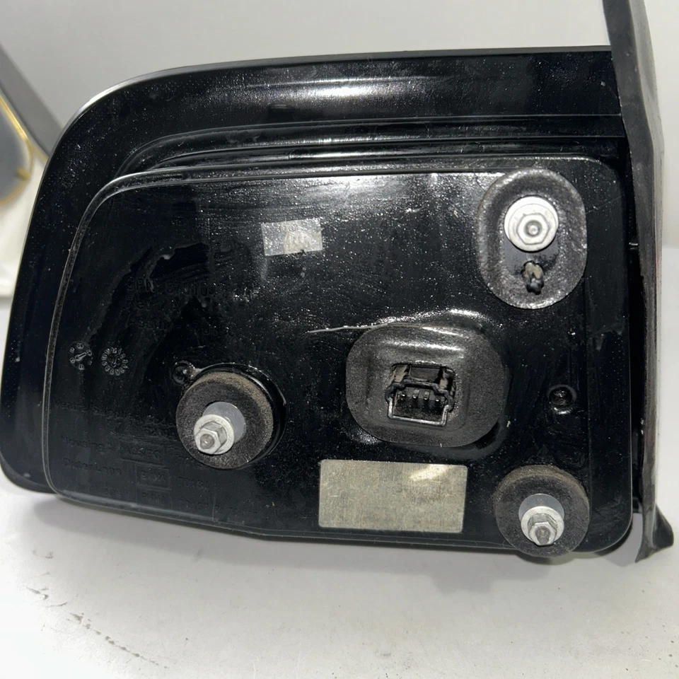 2011 2012 2013 2014 Dodge Charger RIGHT PASSENGER Rear Outer Tail Light Works - Image 4 of 4