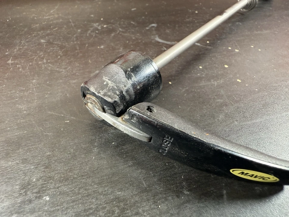 Pincho de liberación rápida trasero MAVIC KSYRIUM SOLO #18 Foto 2 de 4