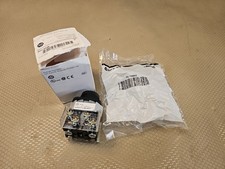 Allen Bradley 800H-HR2B 2-Pos Switch 800HHR2B W/ 2 800T-XA SERIES F