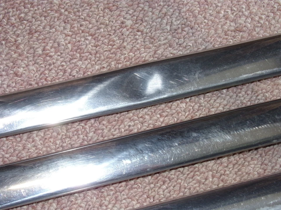 DeSoto 1947 4P cuatro puertas sedán carrocería moldura lateral OEM 6 piezas DeLuxe 1946 1948 Foto 2 de 4