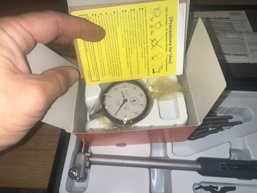 MITUTOYO DIAL BORE GAGE ANVILS 1-11 511-704 INDICATOR 2046A 0.01MM - Picture 3 of 5