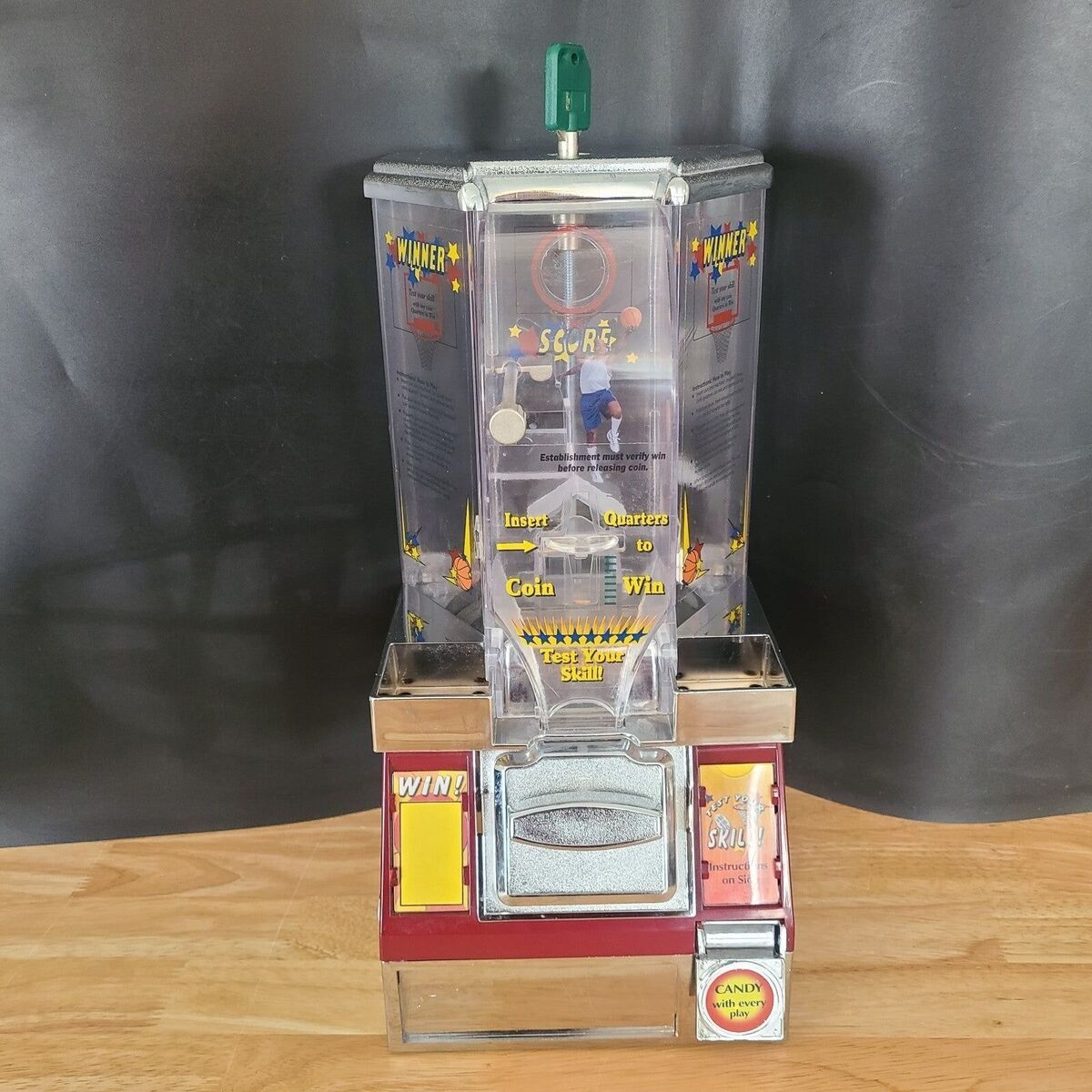 25 Cent Candy Machine Game with 2 Key Play and Score Basketball