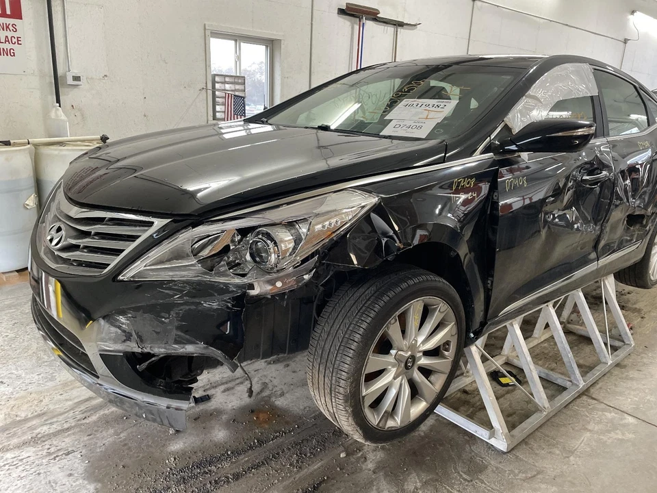 Conjunto de luz trasera derecha usado se adapta a: Hyundai Azera 2014 cuarto montado en panel Ri Foto 2 de 4
