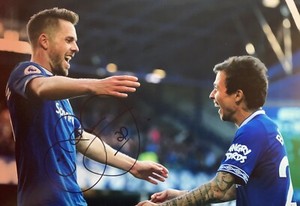 everton signed memorabilia