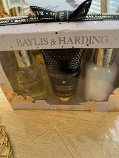 Baylis  Harding Sweet Mandarin and Grapefruit Bath and Body Gift Set