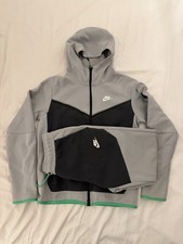 Nike Tech Fleece Tracksuit Light Smoke Grey Used Sm/Small CU4489-078 CU4495-078