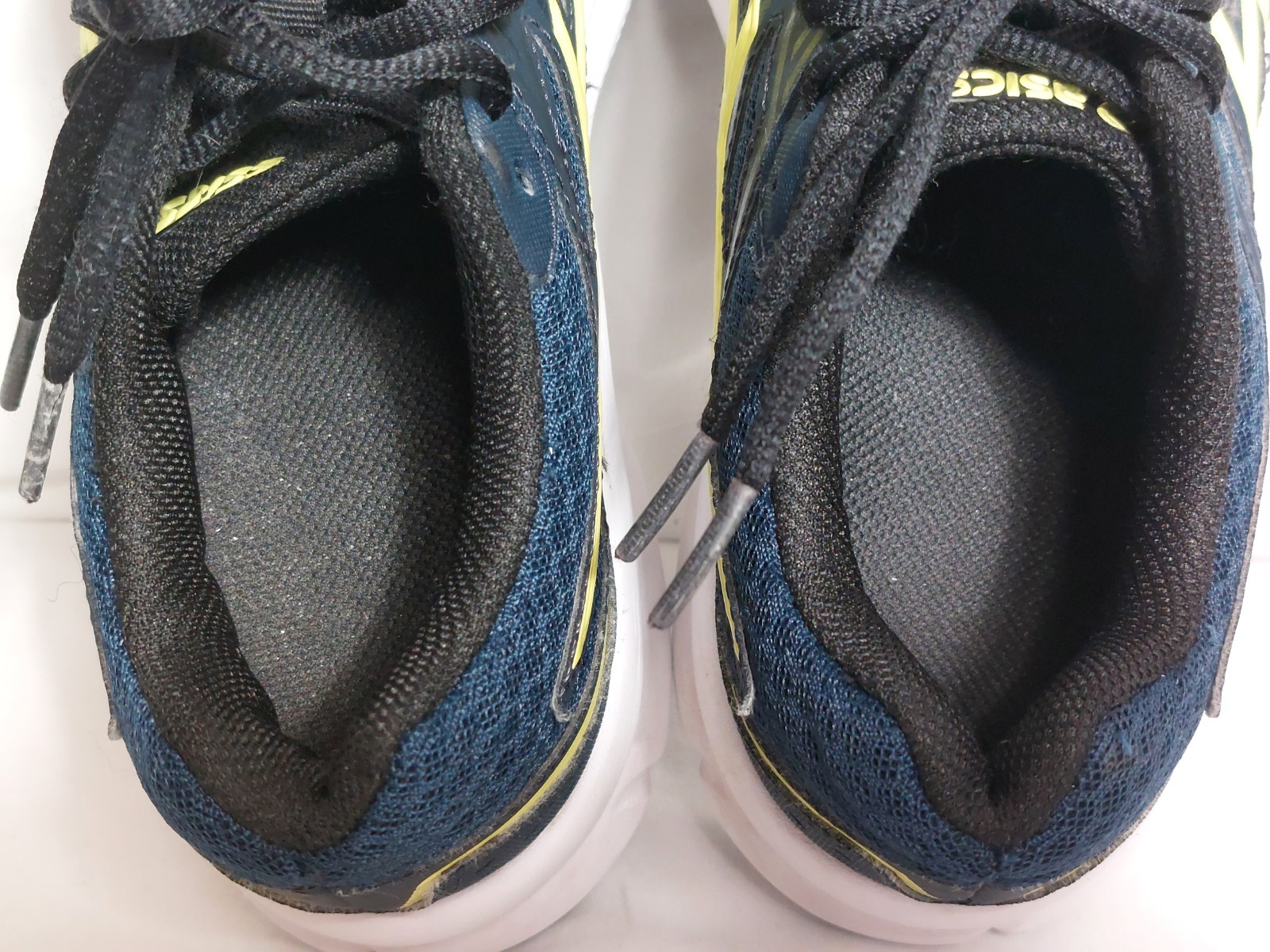 Unisex Kid's Jolt 3 GS Grade School Asics Blue Yellow Sneakers Running Size 7 thumbnail 12