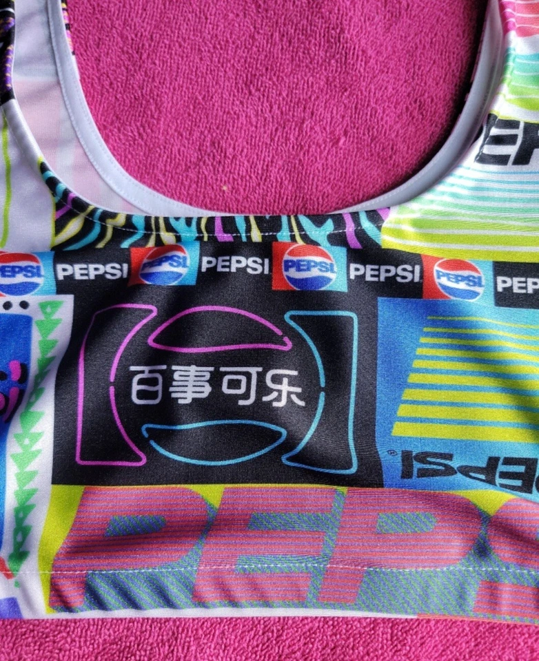 Sujetador deportivo Forever 21 Pepsi Foto 2 de 4