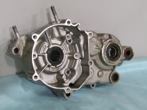 2016 2014-2021 KAWASAKI KX100 KX85 LEFT CRANKCASE HALF - Picture 2 of 8