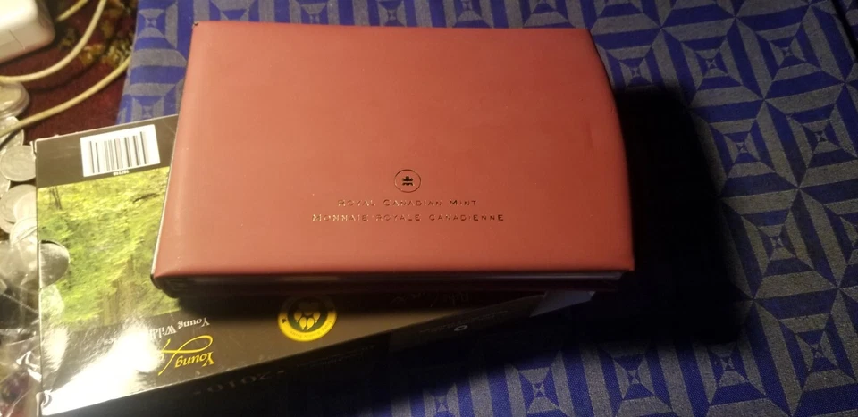 2010 Canada Specimen Set Having Rare Lynx Kitten $2 Coin And Magnetic Penny. - Image 4 of 4